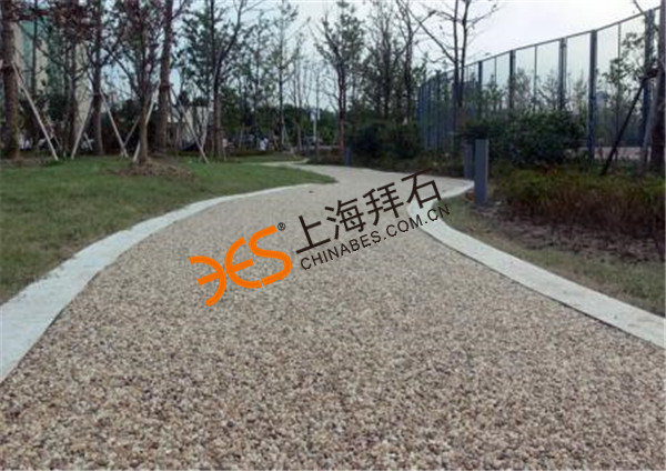 露骨料透水混凝土.jpg 露骨料透水混凝土.jpg