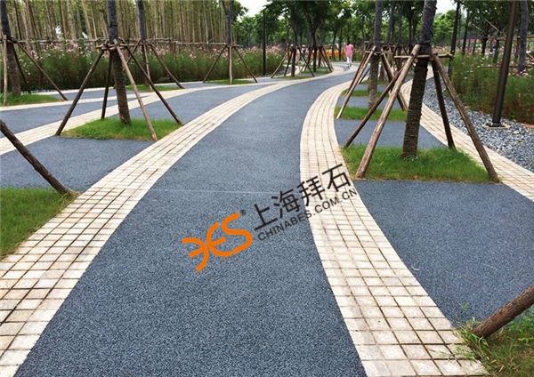 彩色透水地坪.jpg 彩色透水地坪.jpg
