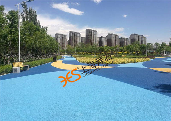 彩色透水地坪.jpg 彩色透水地坪.jpg