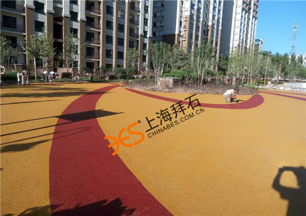 透水路面.jpg 透水路面.jpg